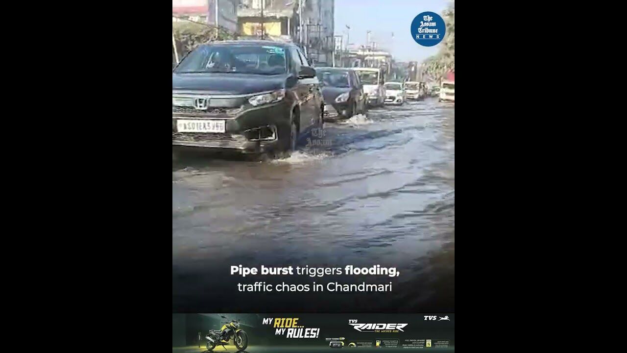 Pipe burst triggers flooding, traffic chaos in Chandmari